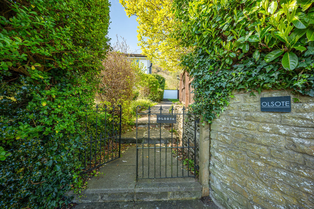 Entrance- click for photo gallery